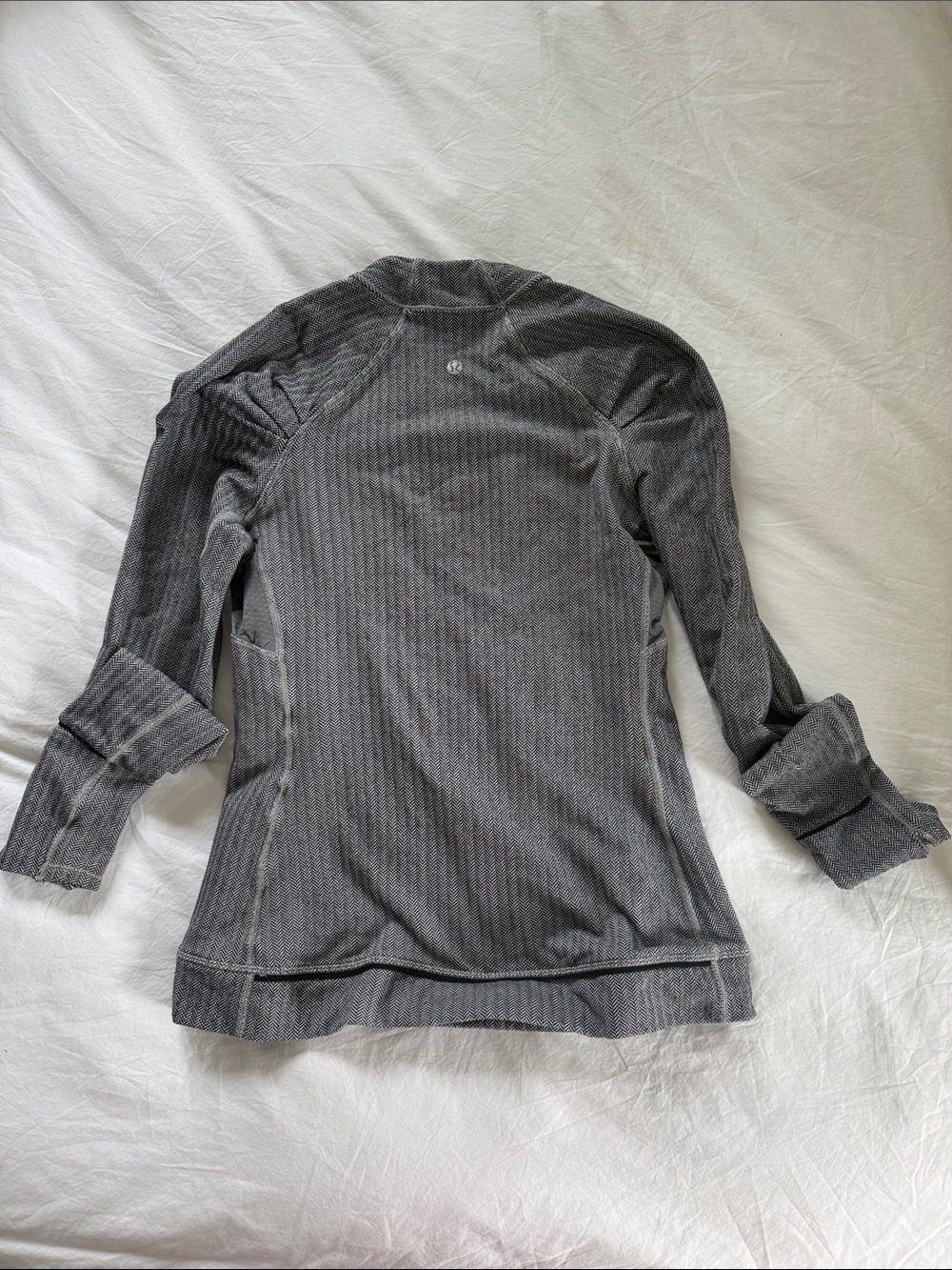 Lululemon Gray Herringbone Long Sleeve Top